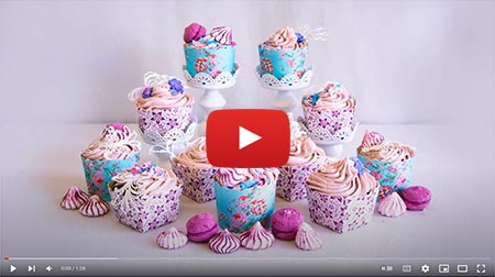 Cupcake decorating with lace
